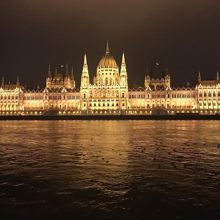 Budapest Downtown Apartments With Balcony & Optional Garage & Restaurant In The Building Exteriér fotografie